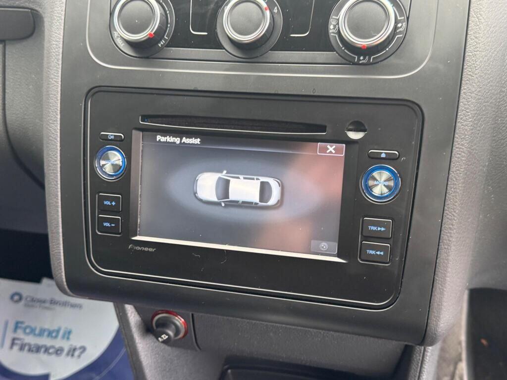 Used Volkswagen Touran 2012 for sale - 77440443: Photo 32