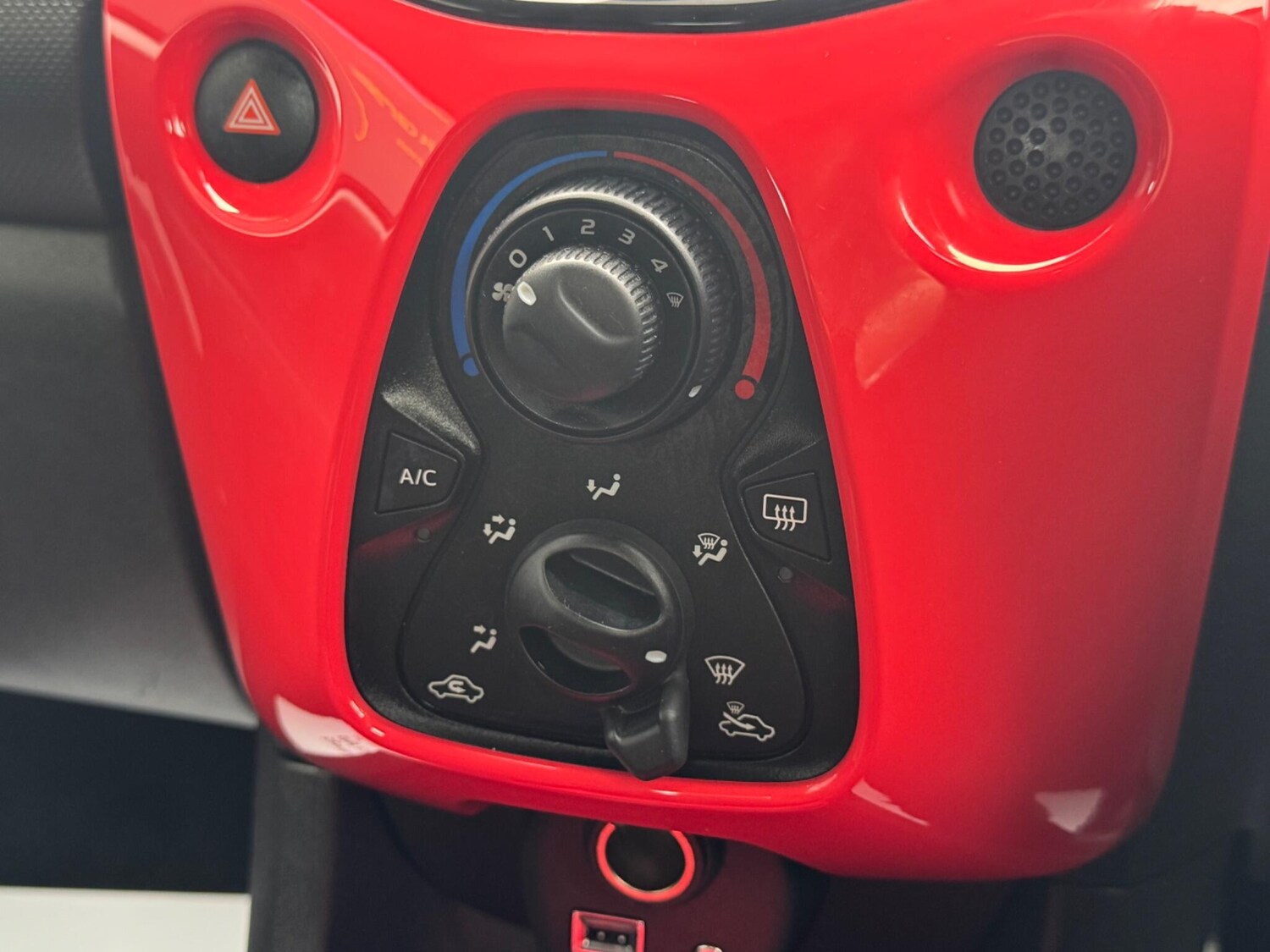 Used Citroen C1 2015 for sale - 76152358: Photo 31