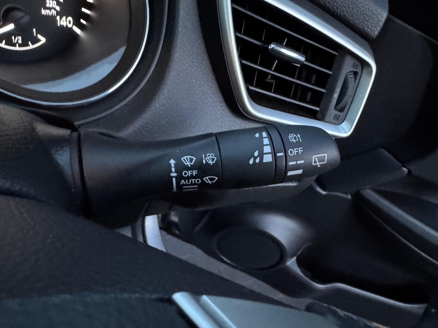 Used Nissan Qashqai 2017 for sale - 77163169: Photo 30