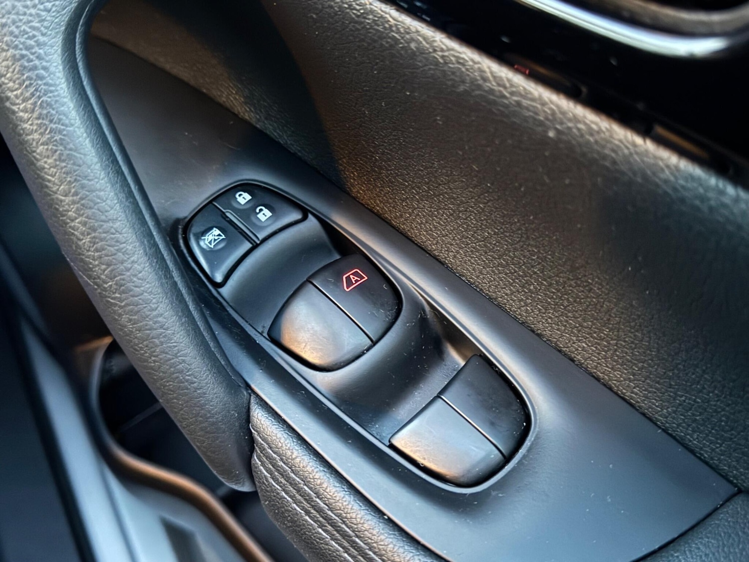 Used Nissan Qashqai 2017 for sale - 77163169: Photo 40