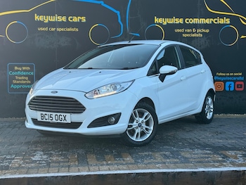 2015 (15) - 1.25 82 Zetec 5dr