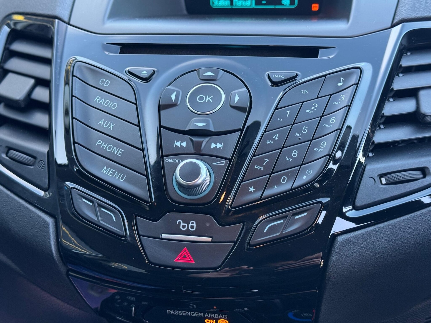 Used Ford Fiesta 2015 for sale - 77120335: Photo 30