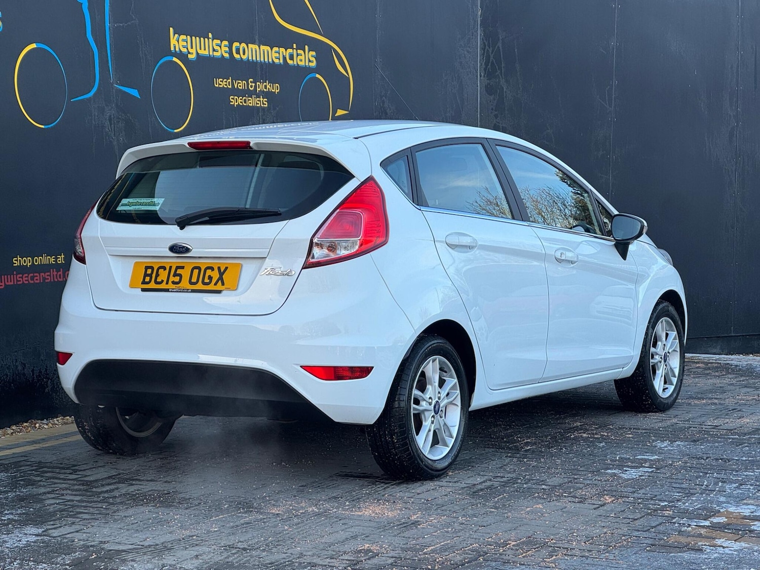 Used Ford Fiesta 2015 for sale - 77120335: Photo 6