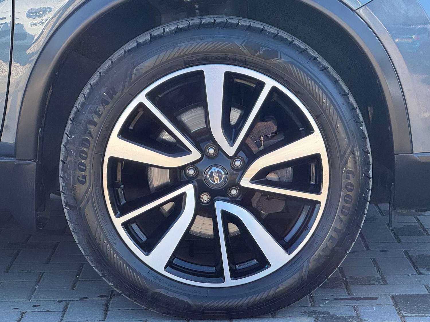 Used Nissan X-Trail for sale - 77957014: Photo 11