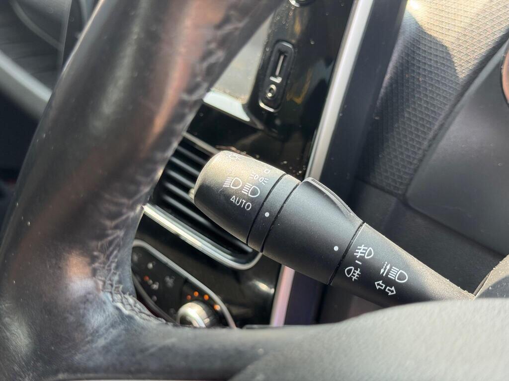 Used Renault Clio 2017 for sale - 76991923: Photo 26