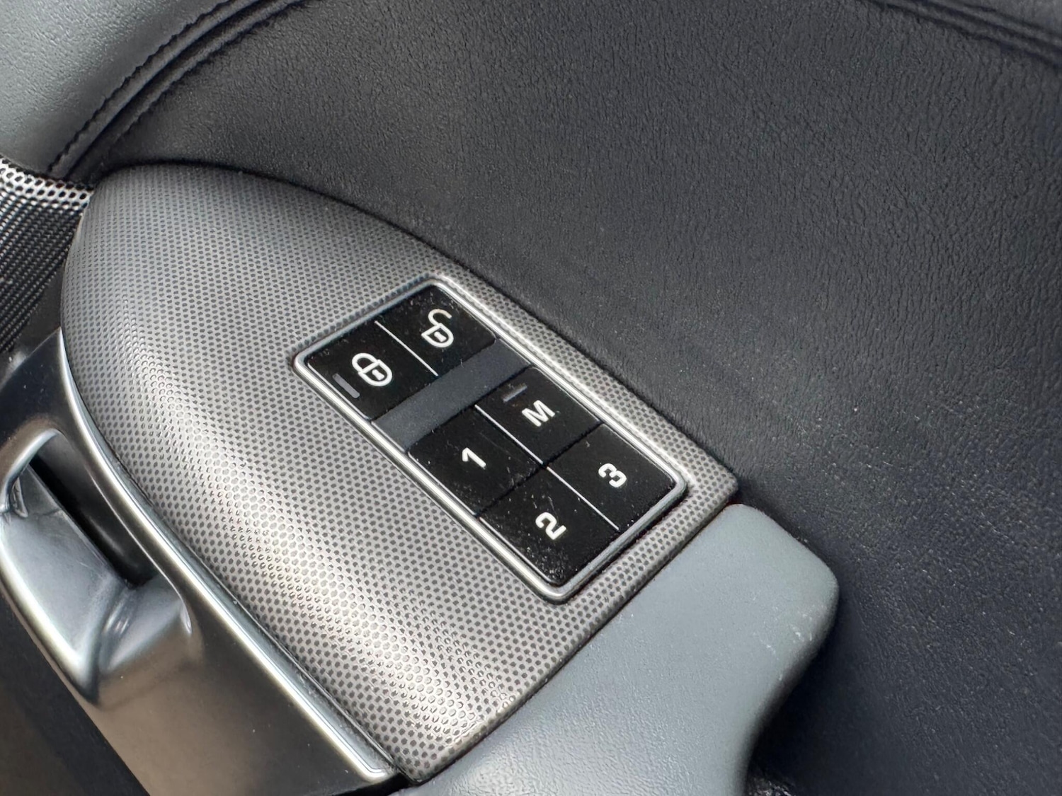 Used Land Rover Range Rover Sport 2015 for sale - 77926258: Photo 36