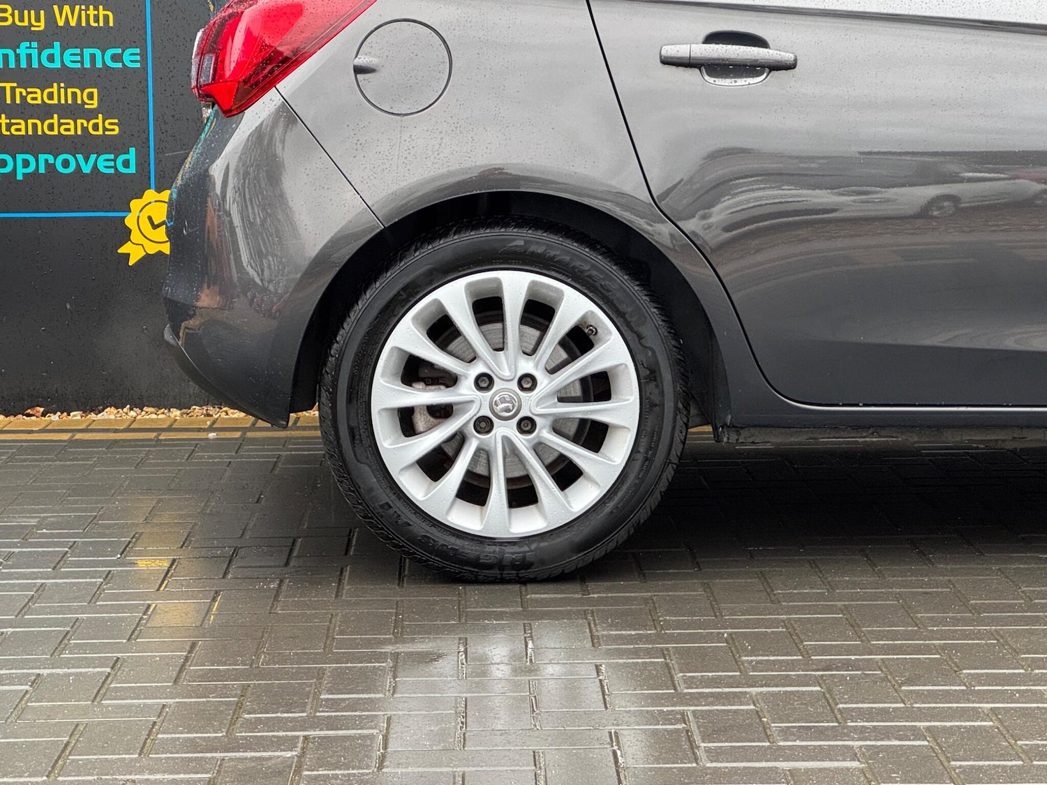 Used Vauxhall Corsa 2016 for sale - 77597972: Photo 9