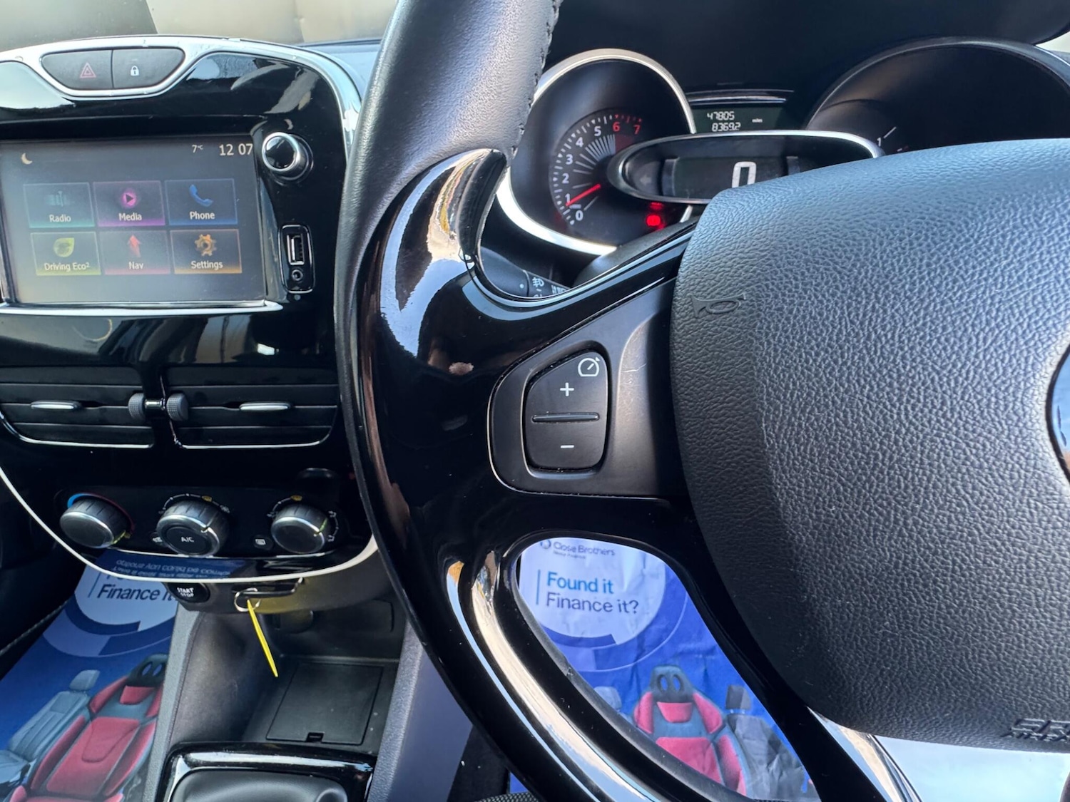 Used Renault Clio 2016 for sale - 76824216: Photo 24