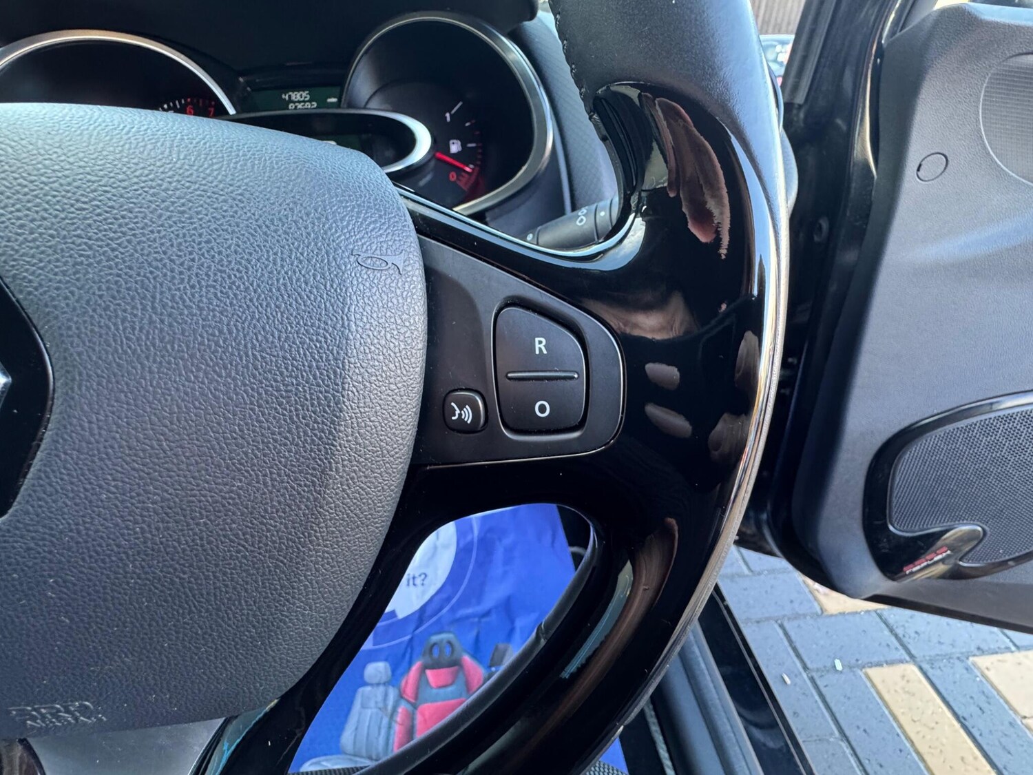 Used Renault Clio 2016 for sale - 76824216: Photo 25