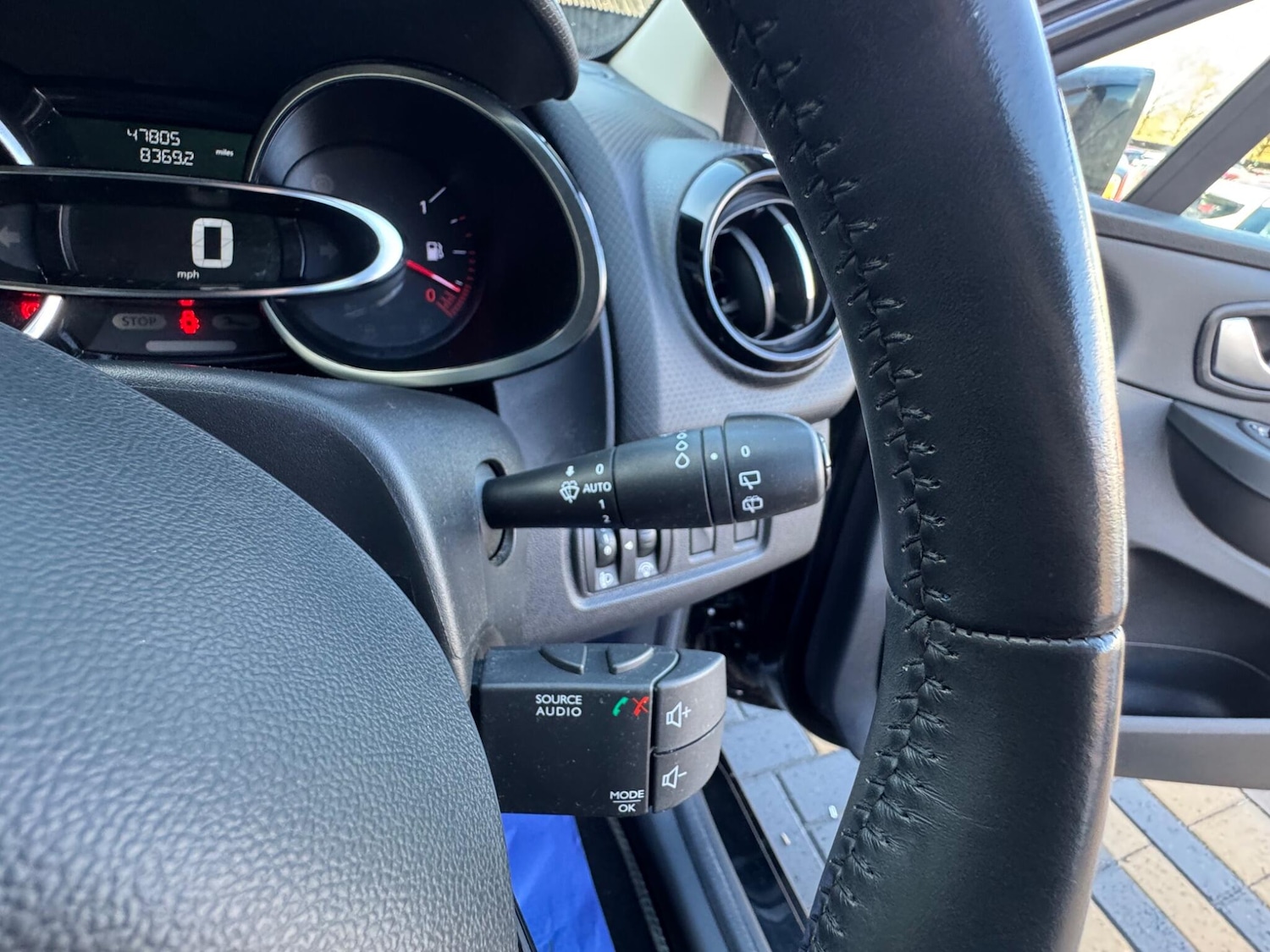 Used Renault Clio 2016 for sale - 76824216: Photo 27