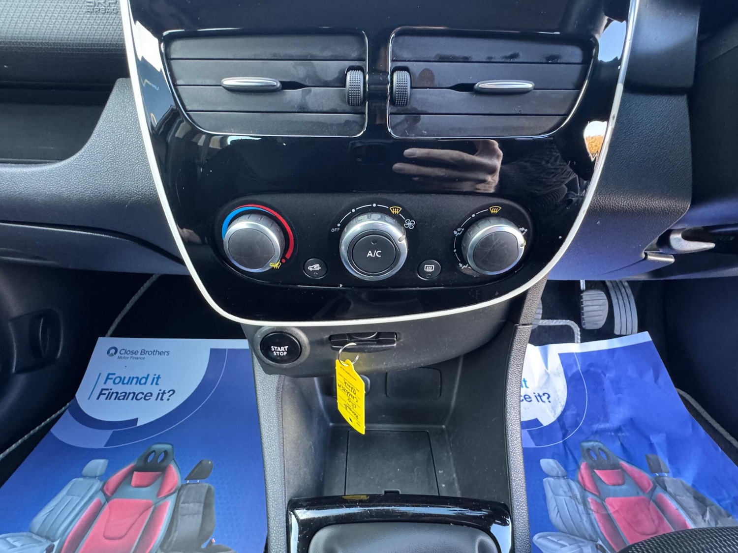 Used Renault Clio 2016 for sale - 76824216: Photo 30