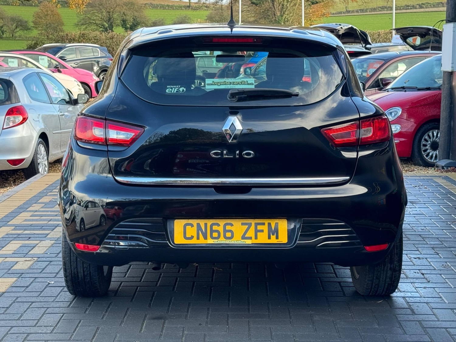 Used Renault Clio 2016 for sale - 76824216: Photo 4