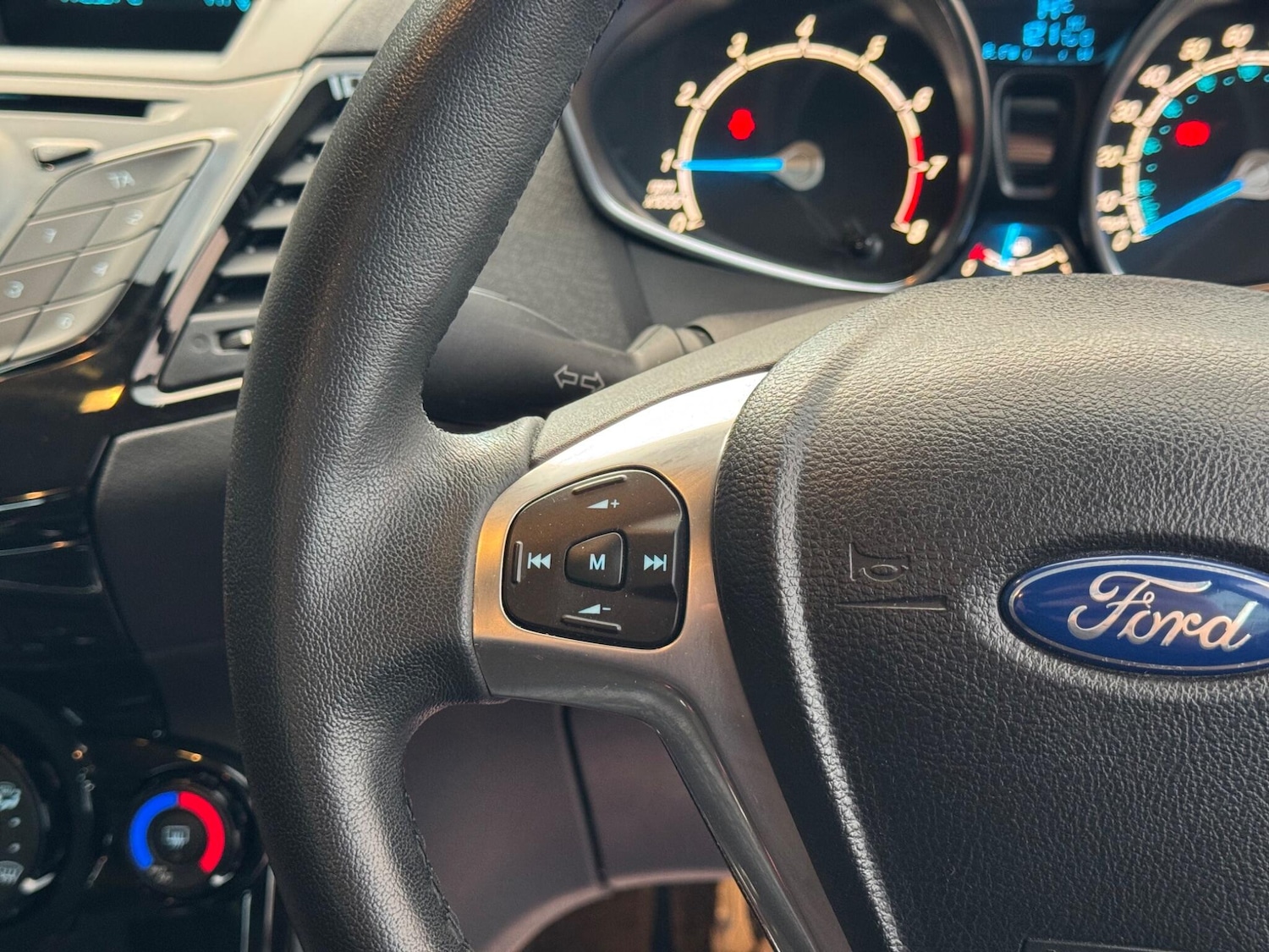 Used Ford Fiesta 2013 for sale - 77175627: Photo 24