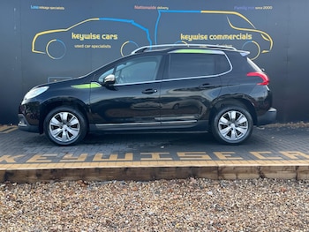 Used Peugeot 2008 2015 for sale - 76992180: Photo