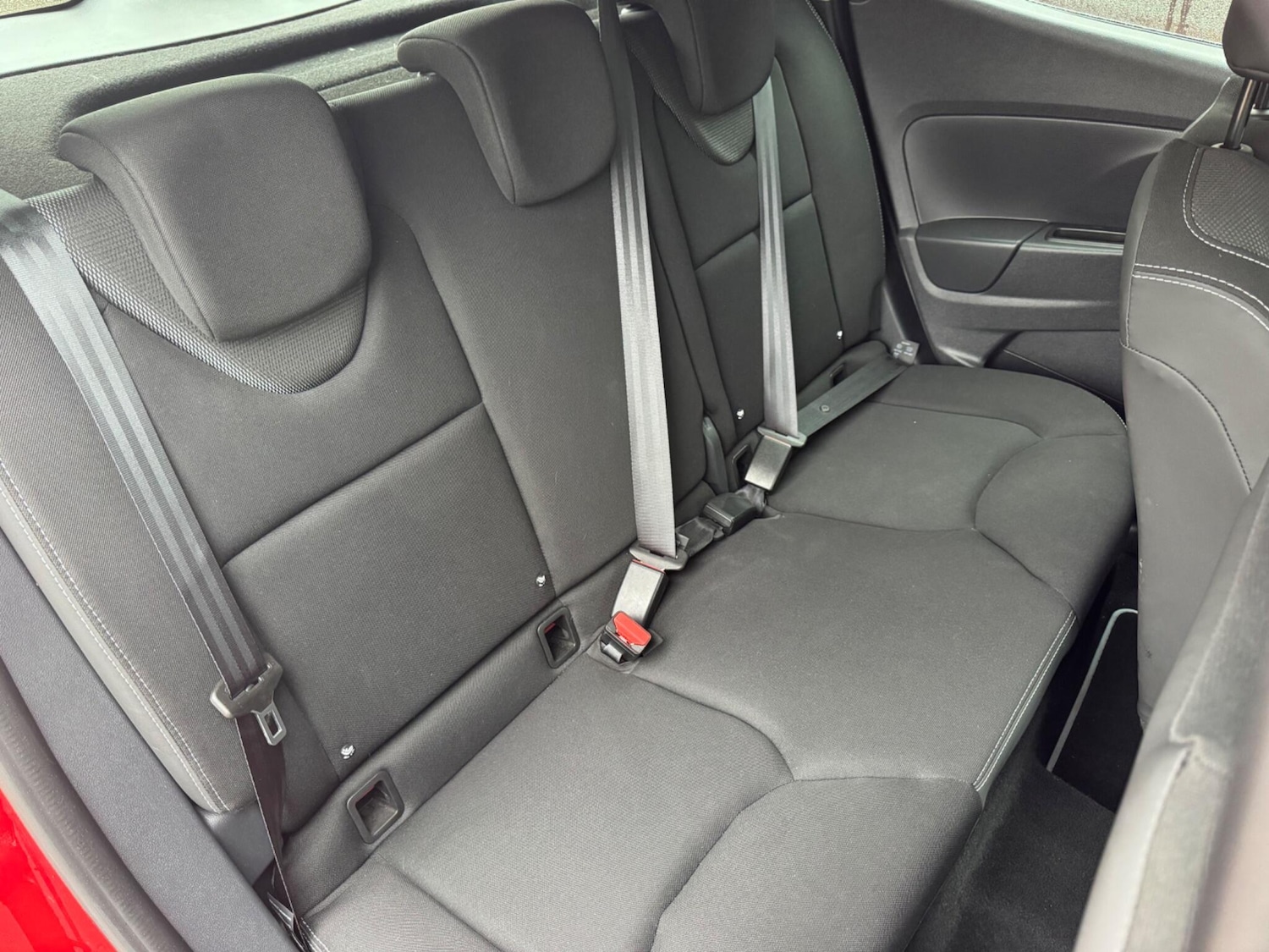 Used Renault Clio 2016 for sale - 76408848: Photo 16