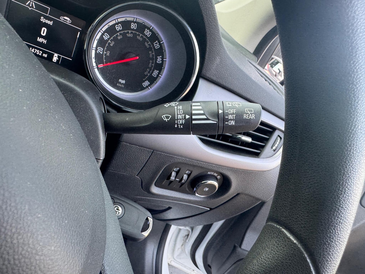 Used Vauxhall Astra 2017 for sale - 76991970: Photo 25