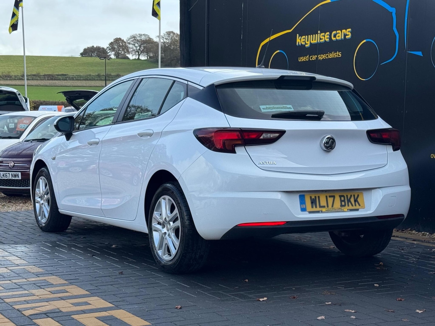 Used Vauxhall Astra 2017 for sale - 76991970: Photo 3