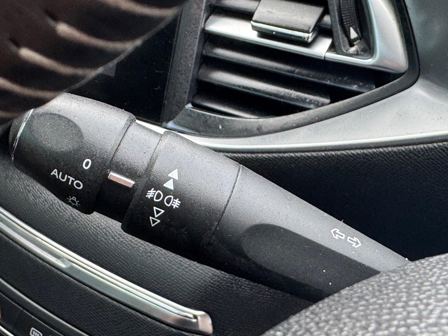 Used Peugeot 308 2019 for sale - 77029466: Photo 32