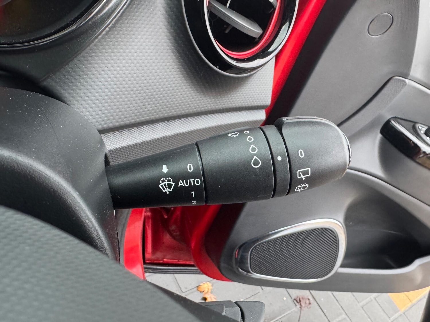 Used Renault Captur 2016 for sale - 76550330: Photo 30