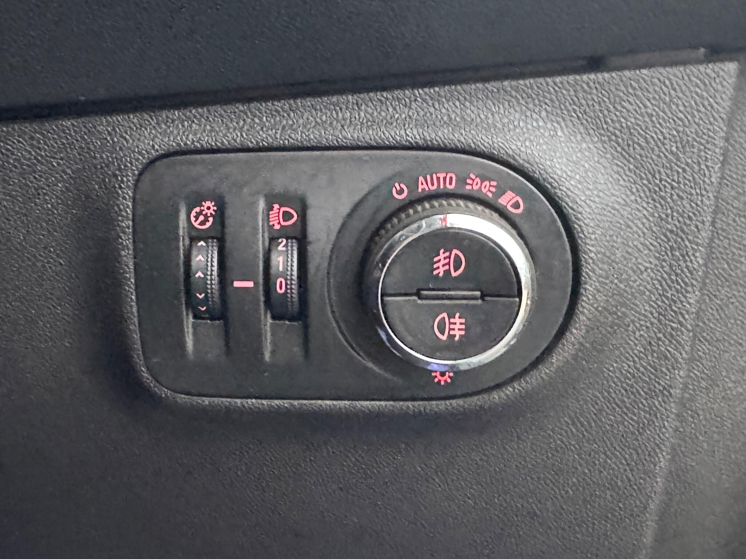 Used Vauxhall Corsa 2018 for sale - 77376154: Photo 29