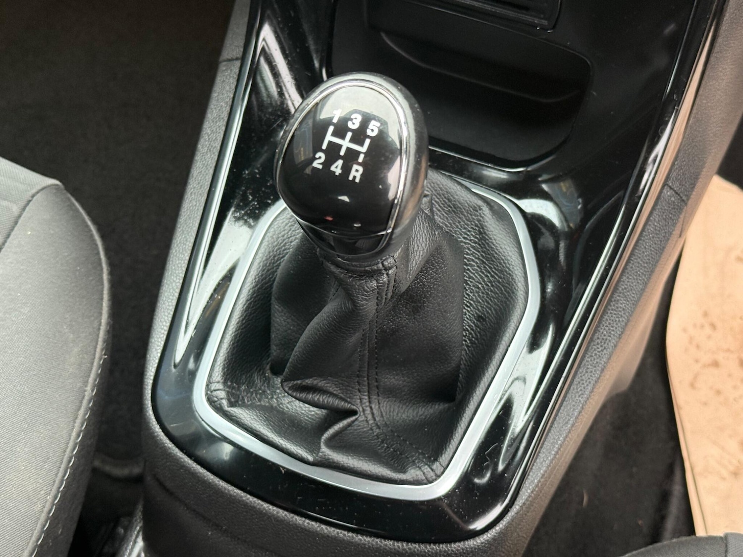 Used Ford Fiesta 2014 for sale - 76765588: Photo 27