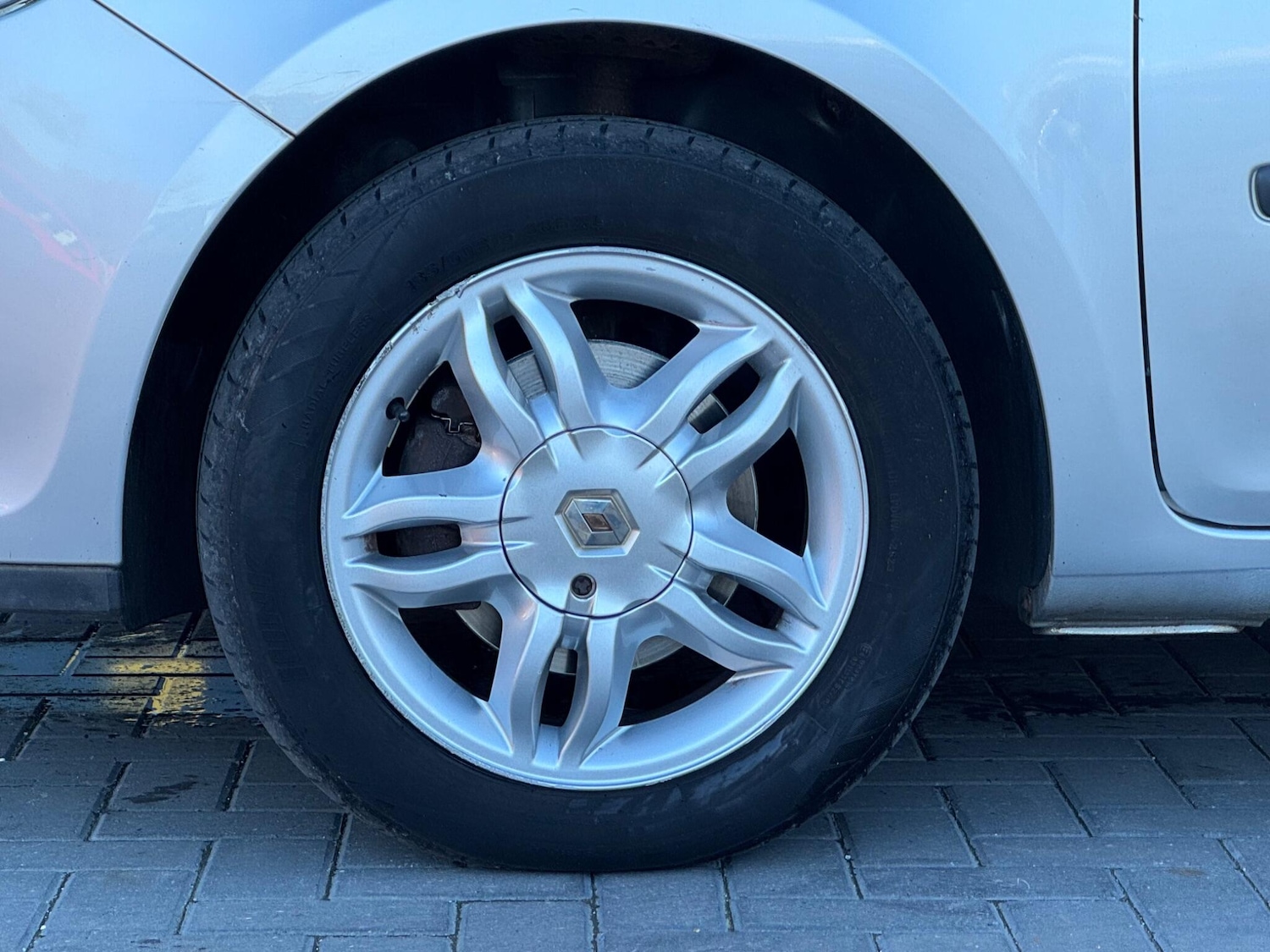 Used Renault Clio 2008 for sale - 76633440: Photo 12