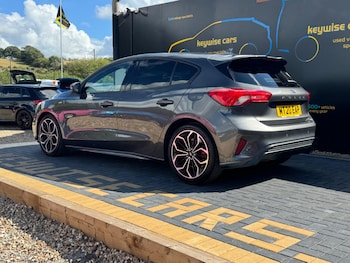 Used Ford Focus 2020 for sale - 75808582: Photo