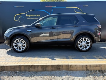 Used Land Rover Discovery Sport 2017 for sale - 78404175: Photo