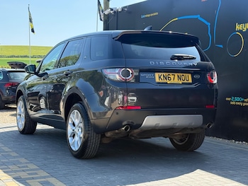 Used Land Rover Discovery Sport 2017 for sale - 78404175: Photo