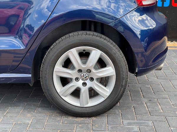 Used Volkswagen Polo 2011 for sale - 76314362: Photo 15