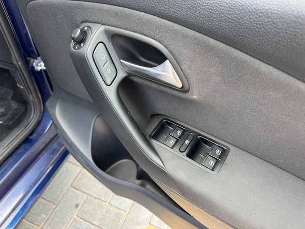 Used Volkswagen Polo 2011 for sale - 76314362: Photo 35