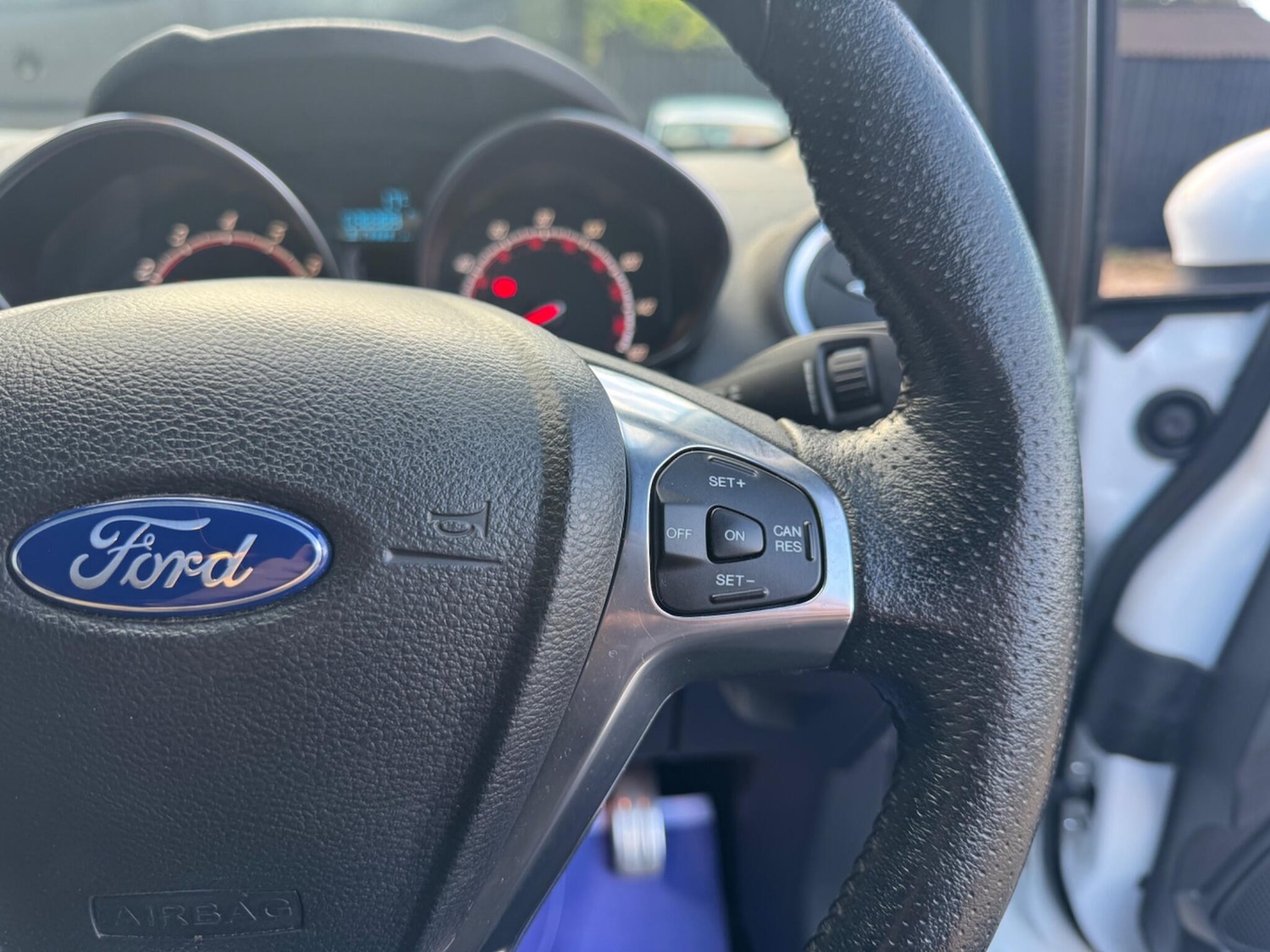 Used Ford Fiesta 2016 for sale - 76992097: Photo 25