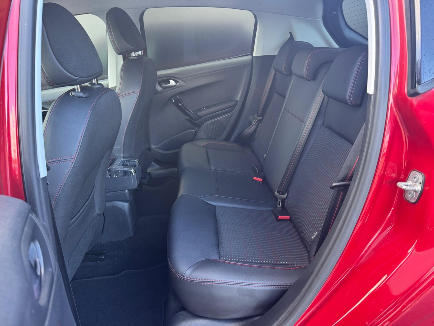 Used Peugeot 208 2017 for sale - 77839918: Photo 23