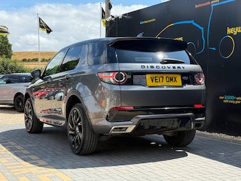 Used Land Rover Discovery Sport 2017 for sale - 79440923: Photo