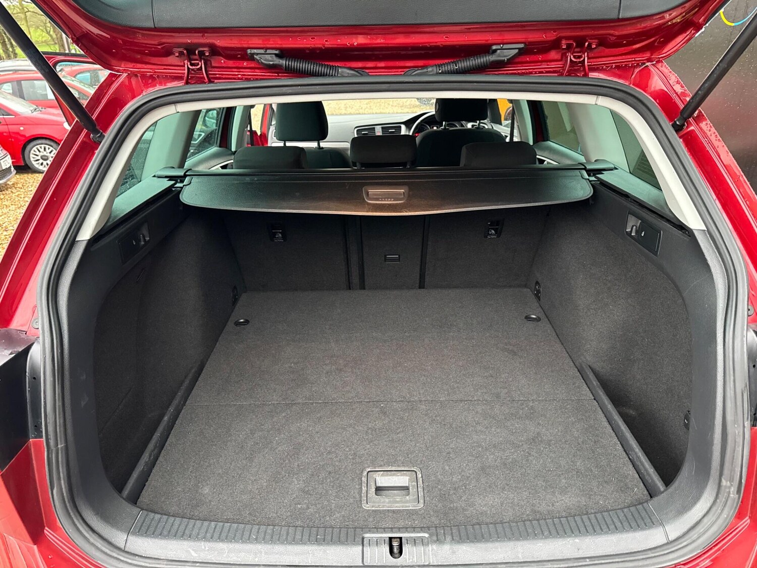 Used Volkswagen Golf 2014 for sale - 77598504: Photo 24