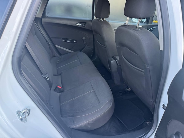 Used Vauxhall Astra 2012 for sale - 76226632: Photo 15