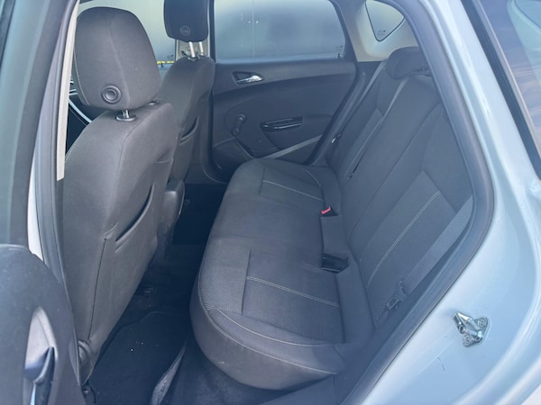 Used Vauxhall Astra 2012 for sale - 76226632: Photo 19