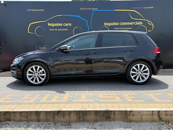 Used Volkswagen Golf 2017 for sale - 78676244: Photo