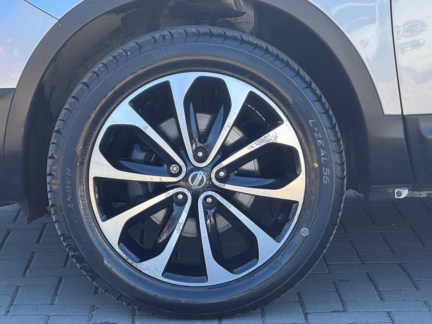 Used Nissan Qashqai 2013 for sale - 77957296: Photo 15