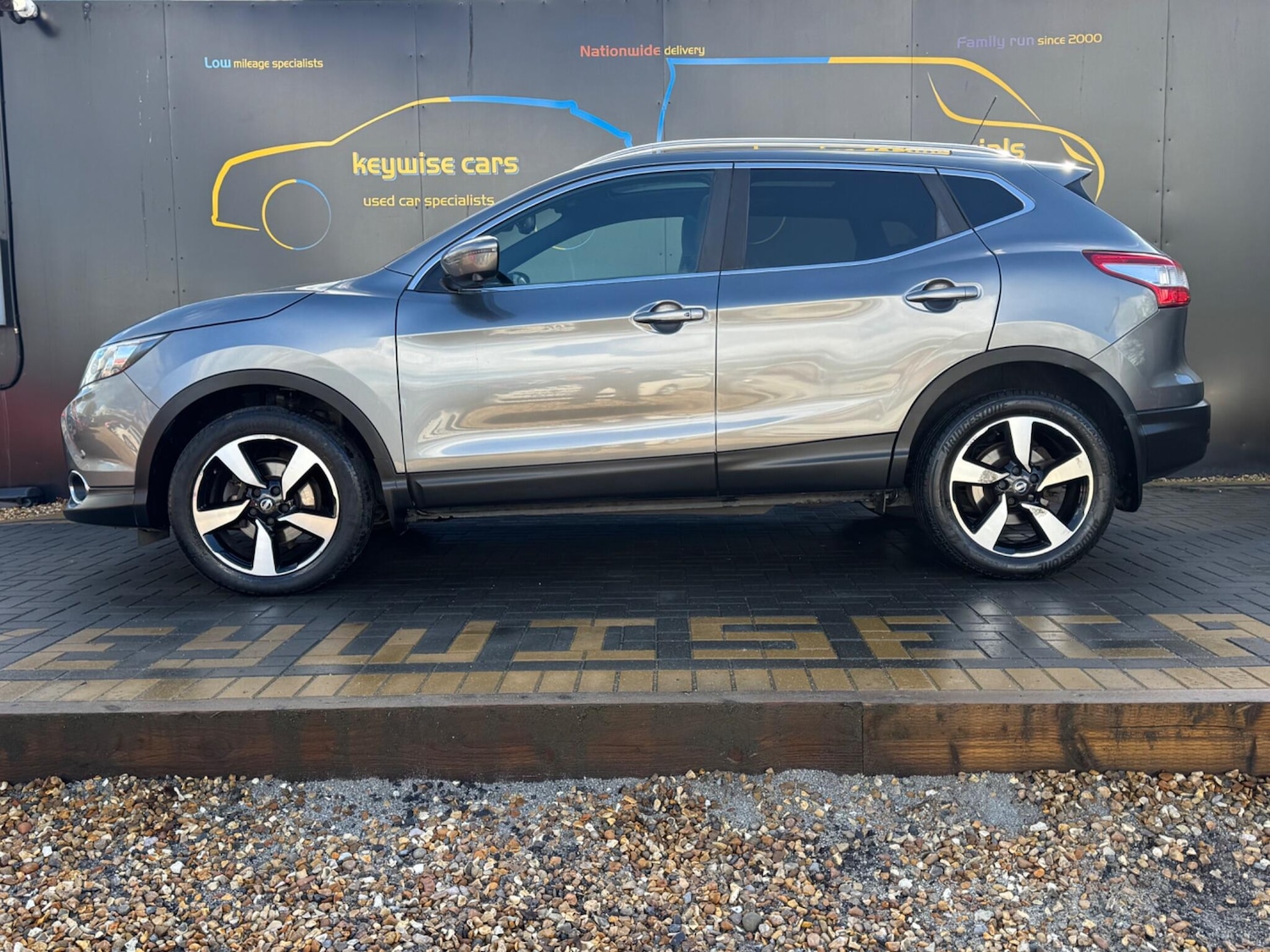 Used Nissan Qashqai 2017 for sale - 77683146: Photo 2