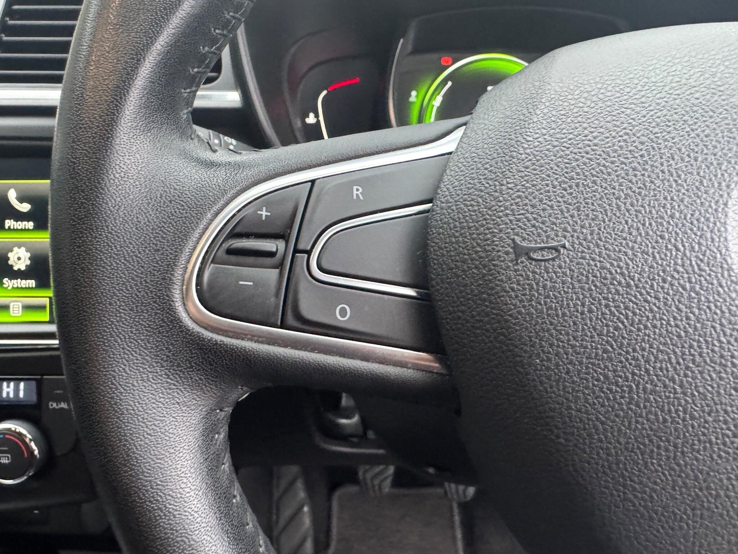 Used Renault Kadjar 2016 for sale - 76550338: Photo 28