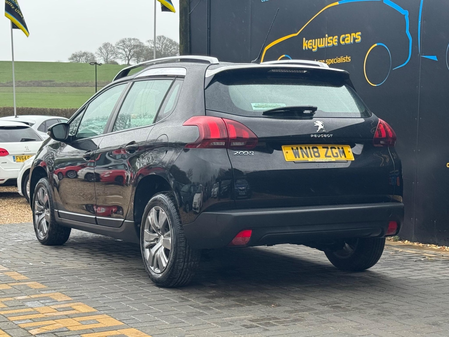 Used Peugeot 2008 2018 for sale - 77852920: Photo 3
