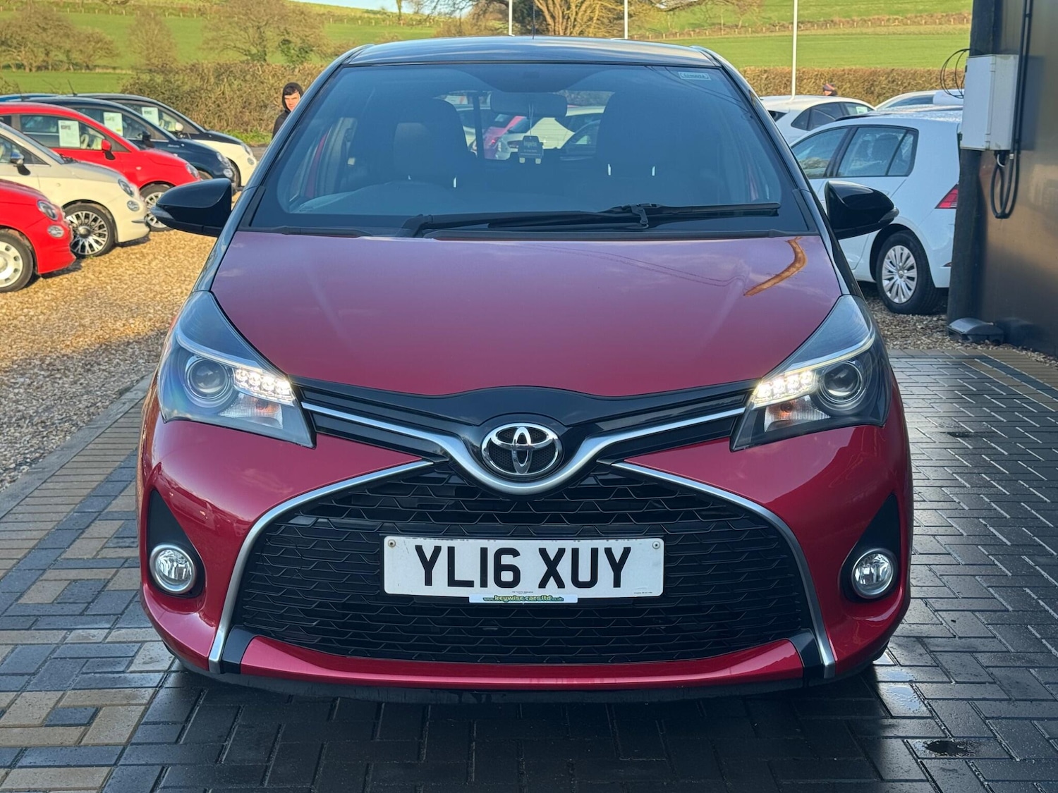 Used Toyota Yaris 2016 for sale - 77883320: Photo 10