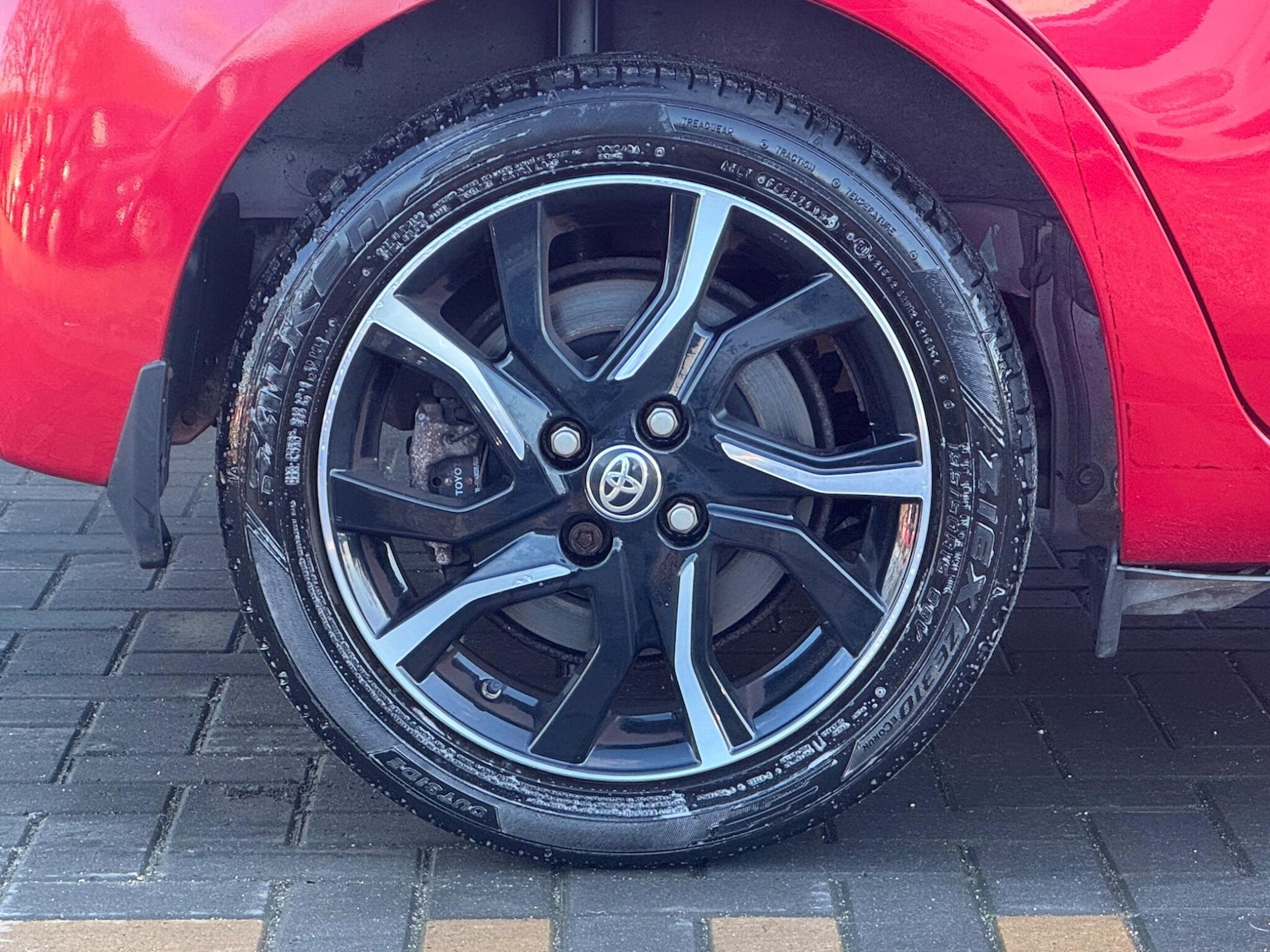 Used Toyota Yaris 2016 for sale - 77883320: Photo 11