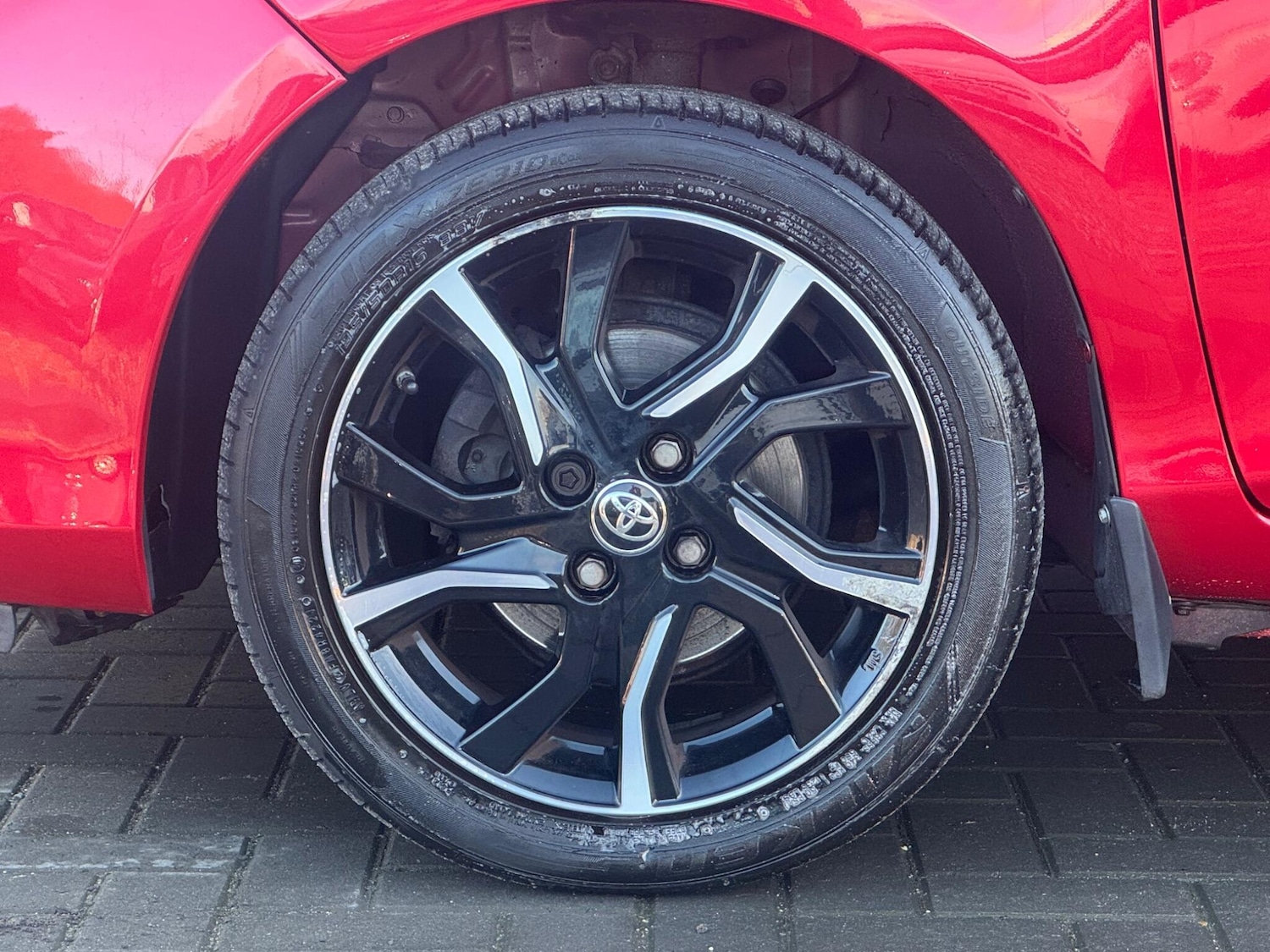 Used Toyota Yaris 2016 for sale - 77883320: Photo 15