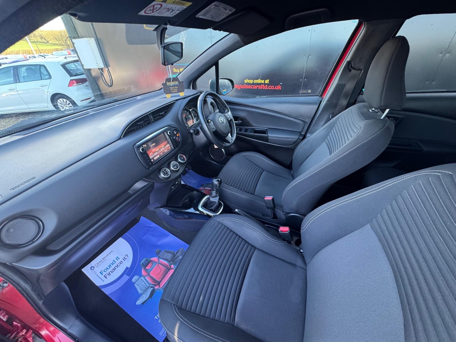 Used Toyota Yaris 2016 for sale - 77883320: Photo 25