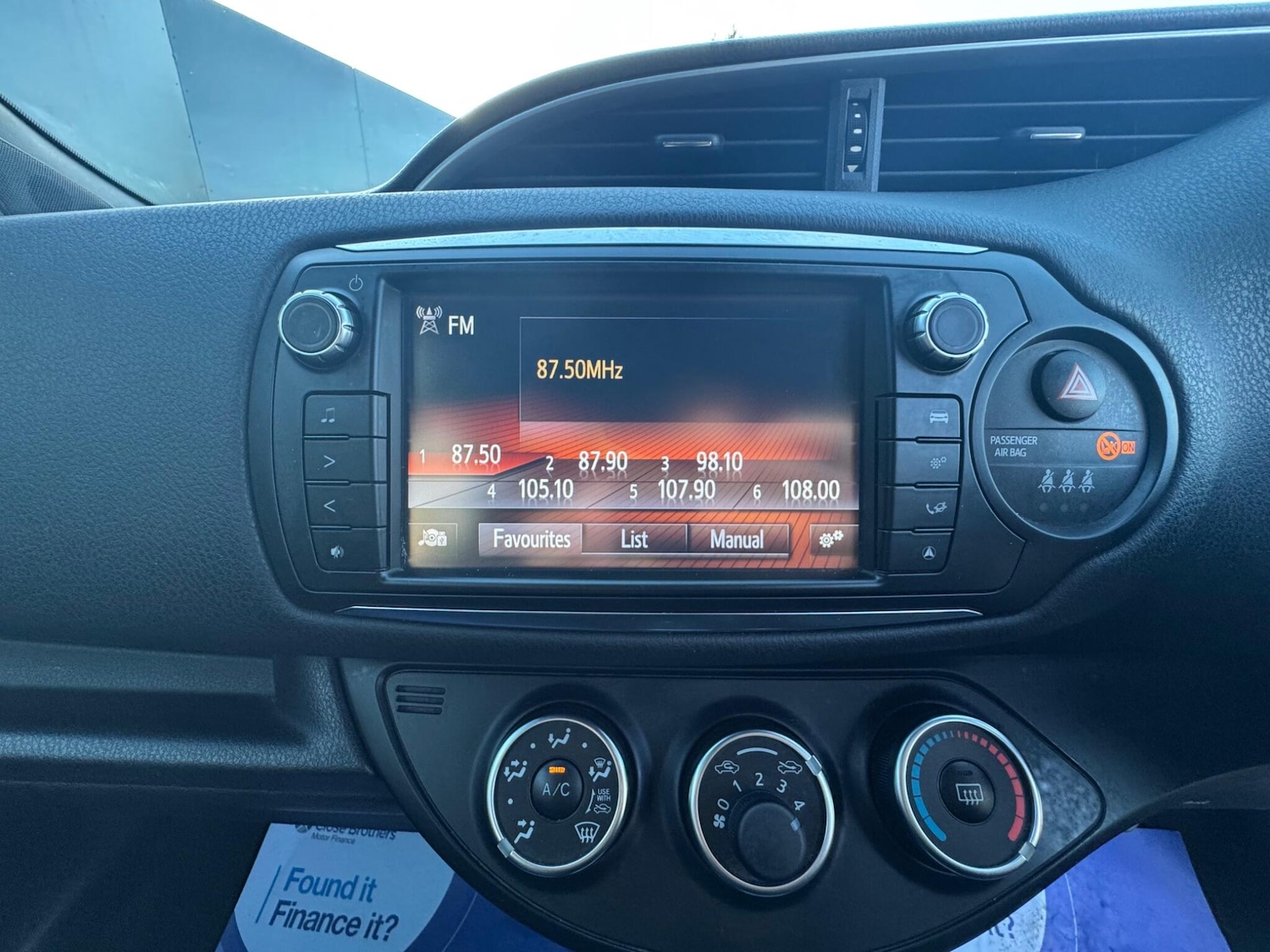 Used Toyota Yaris 2016 for sale - 77883320: Photo 33