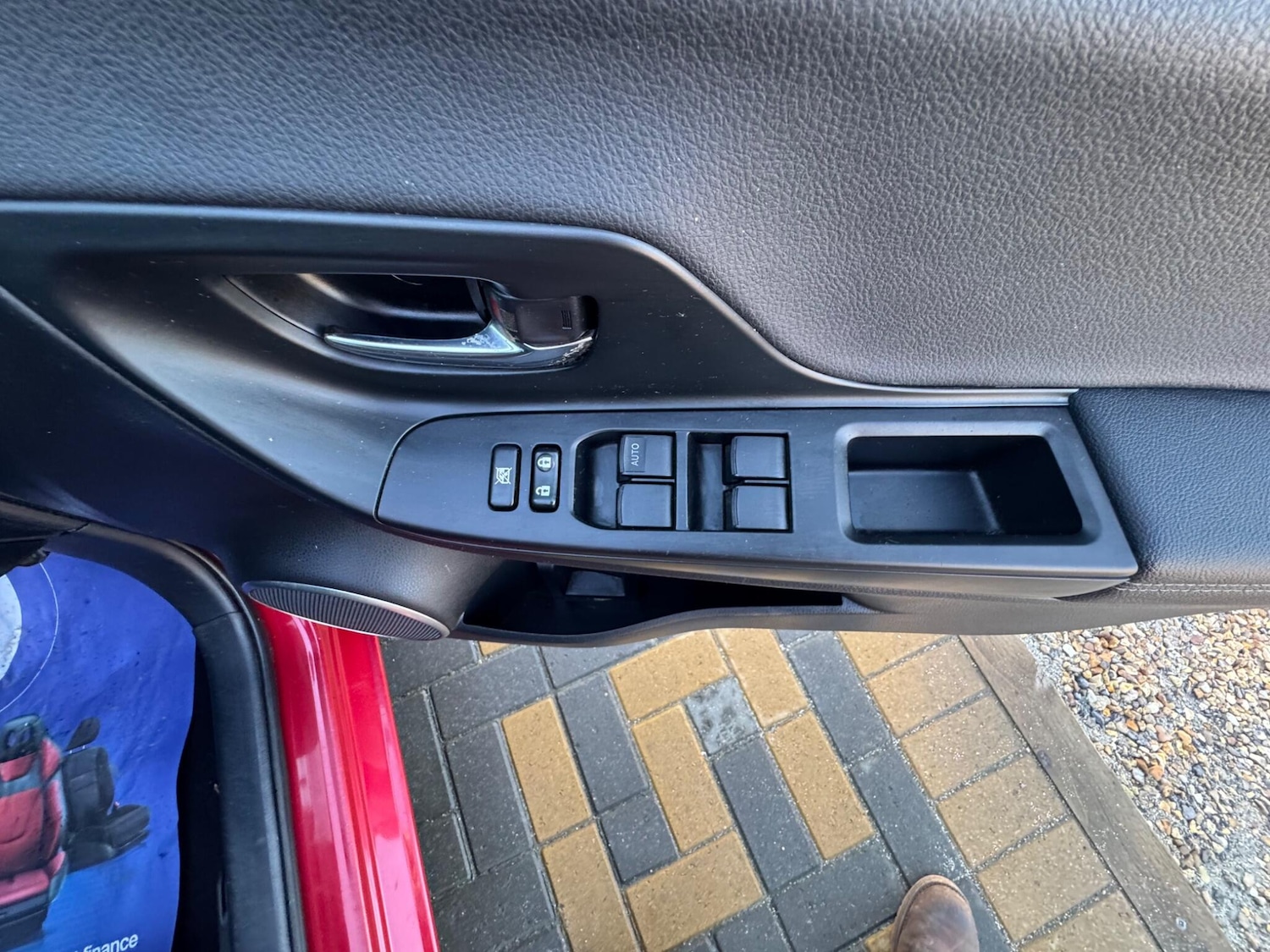 Used Toyota Yaris 2016 for sale - 77883320: Photo 36