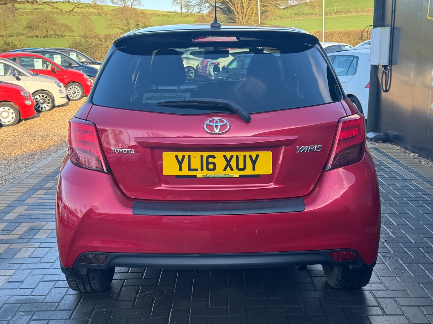 Used Toyota Yaris 2016 for sale - 77883320: Photo 5
