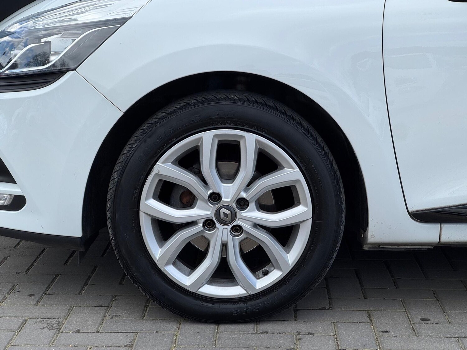 Used Renault Clio 2018 for sale - 78018781: Photo 15